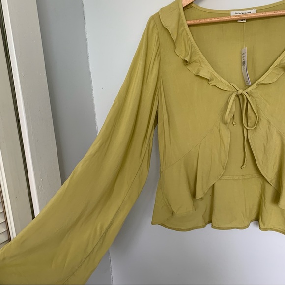 AMERICAN EAGLE RUFFLED WRAP TOP NWT - Picture 6 of 9
